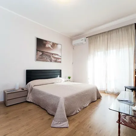 In Centro 33 Salernes